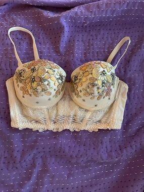 bebe Ivory Longline Bra with Gold & Silver Floral Embellishment